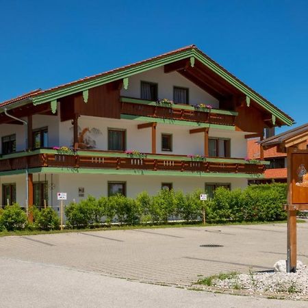 Aparthotel Chiemgaufuchs - Chiemgaukarte Neu Ab Mai 2025! Inzell Exteriér fotografie