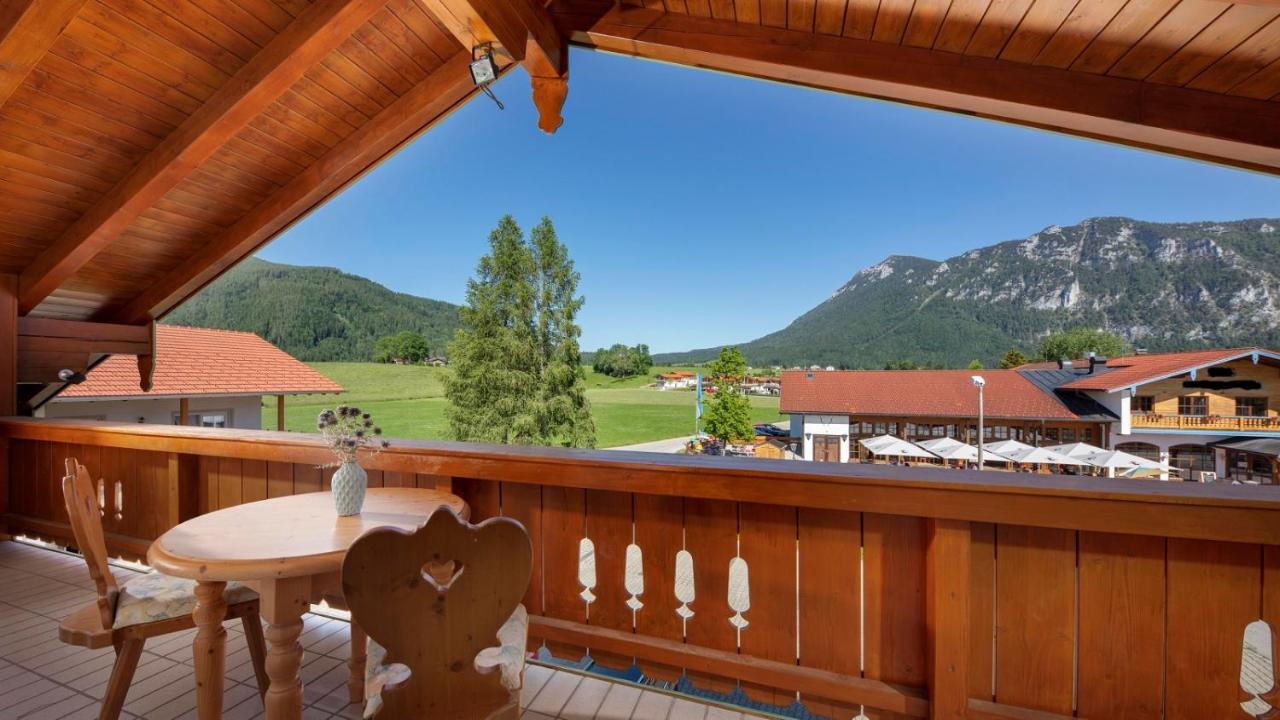 Aparthotel Chiemgaufuchs - Chiemgaukarte Neu Ab Mai 2025! Inzell Exteriér fotografie